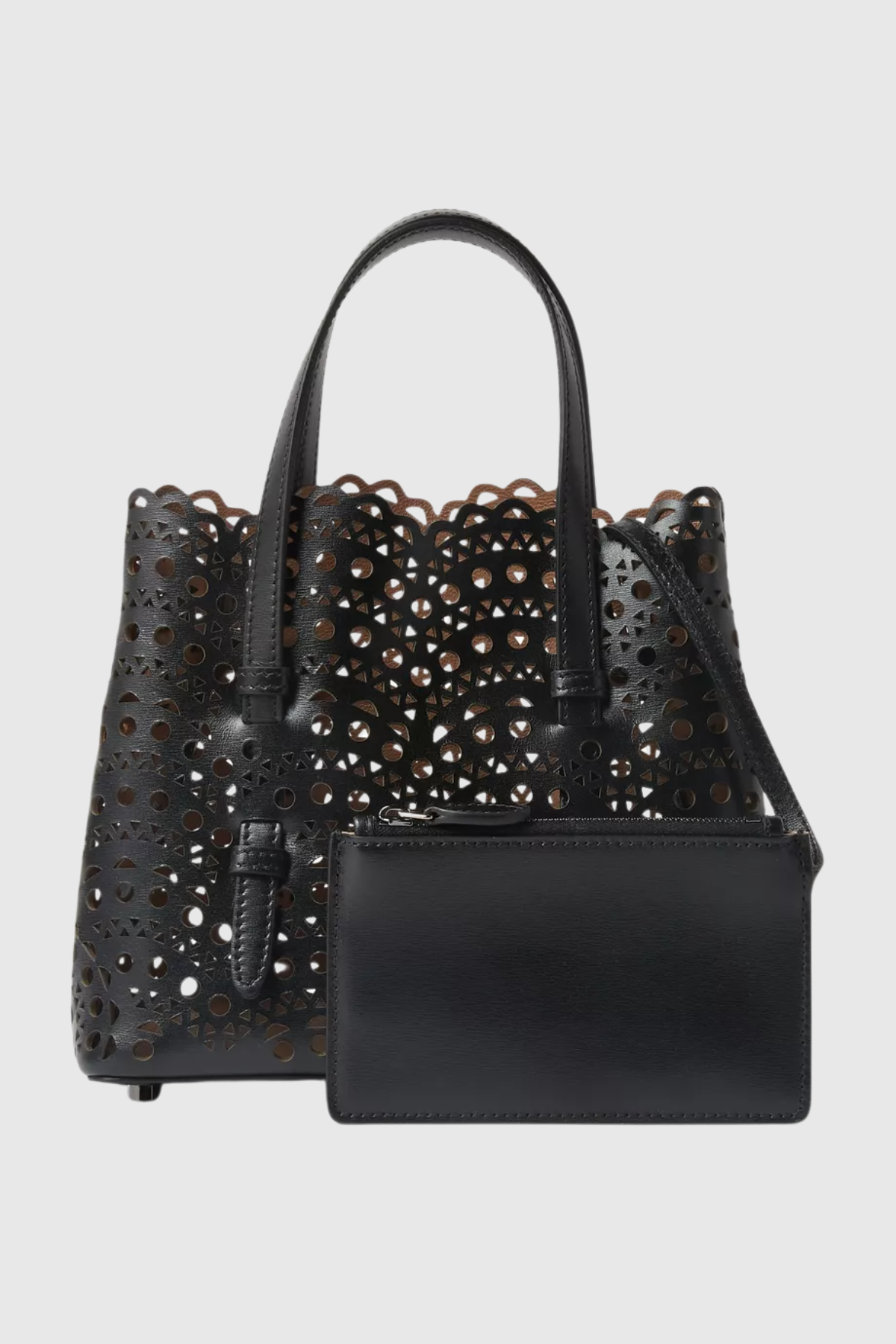 Gracefully Styled Bag for Any Occasion