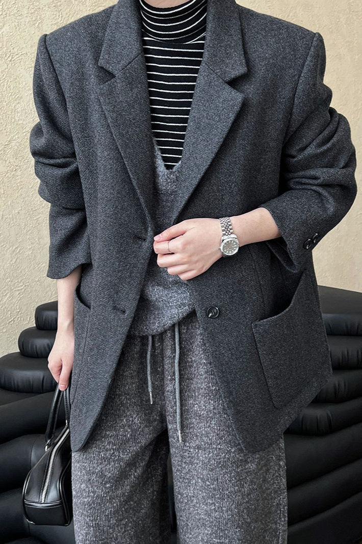 Gracefully Styled Garment for Any Occasion