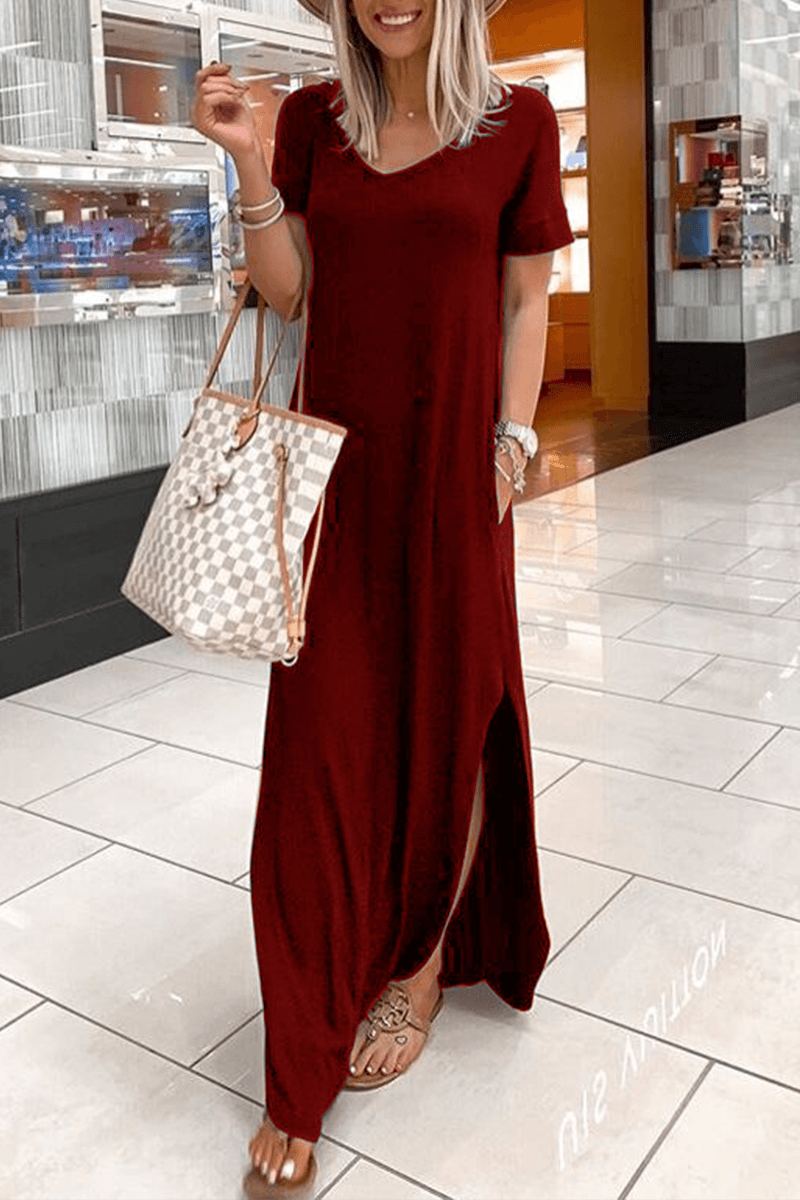 Beautifully Finished Dress in a Timeless Design