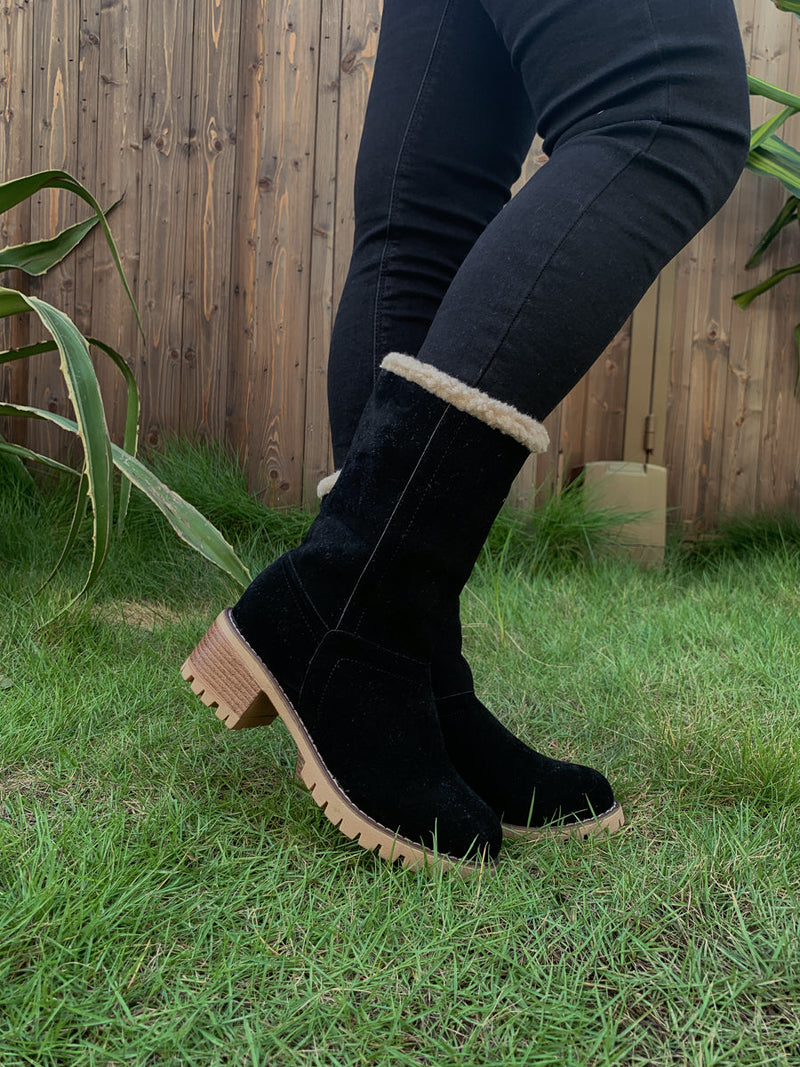 Gracefully Styled Boots for Any Occasion