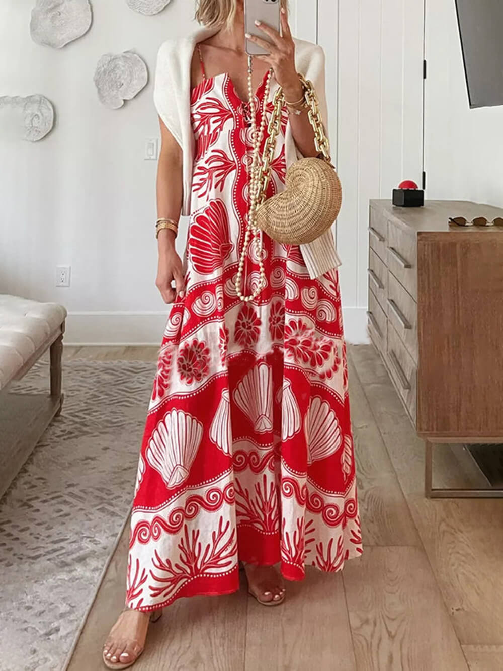 Classic Vintage Dress with a Flattering Fit