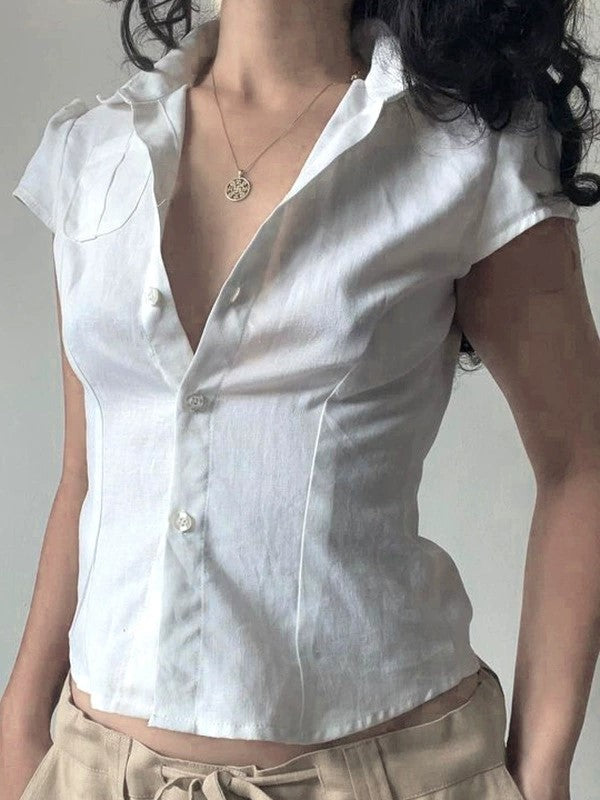 Classic Vintage Blouse with a Flattering Fit
