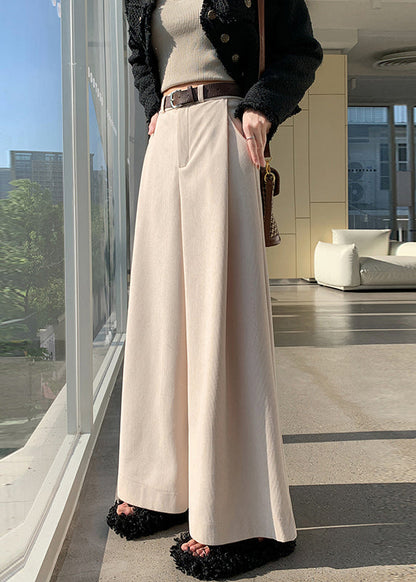 Sophisticated Pants with a Clean Classic Look