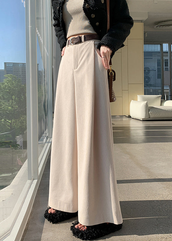 Sophisticated Pants with a Clean Classic Look