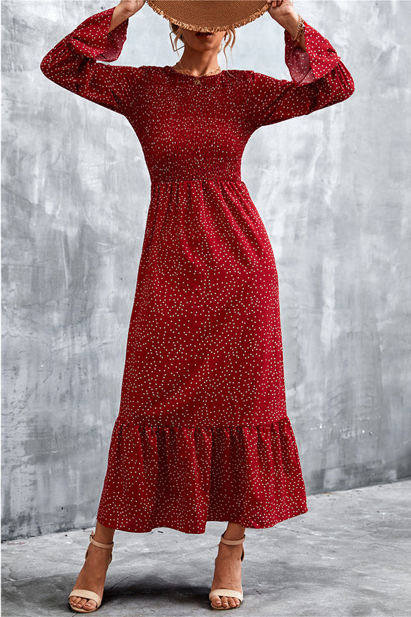 Effortlessly Elegant Dress with a Timeless Design