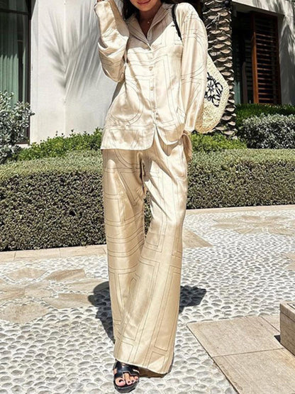 Sophisticated Blouse with a Clean Classic Look