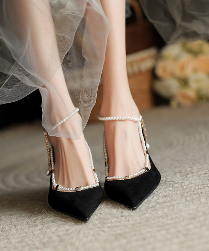 Classic Vintage Heels with a Flattering Fit