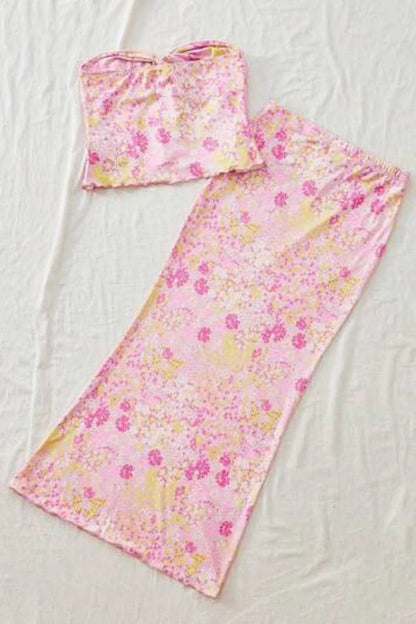 Gracefully Styled Garment for Any Occasion