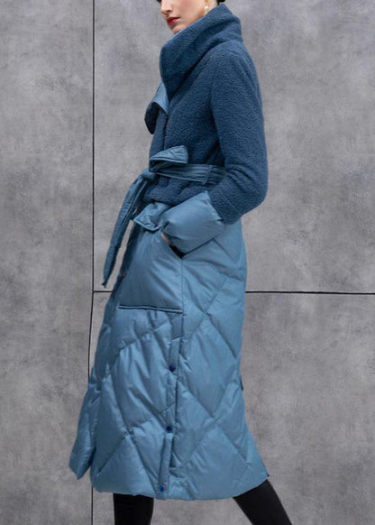 Well Tailored Coat with a Graceful Silhouette