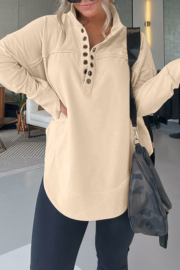 Classic Vintage Pullover with a Flattering Fit