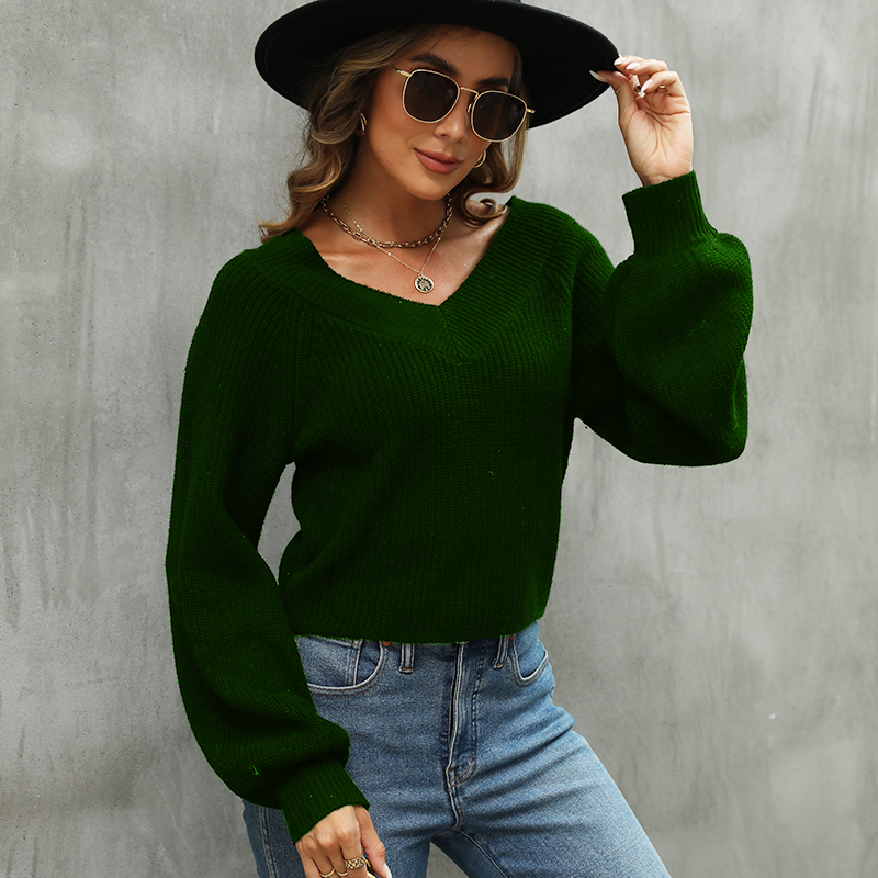 Beautifully Finished Sweater in a Timeless Design
