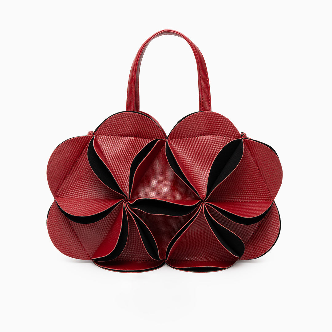 Gracefully Styled Bag for Any Occasion