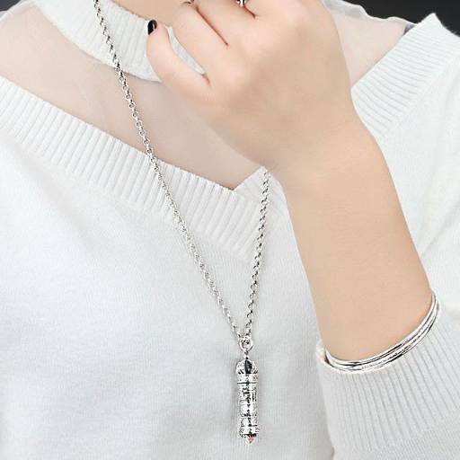Beautifully Finished Garment in a Timeless Design