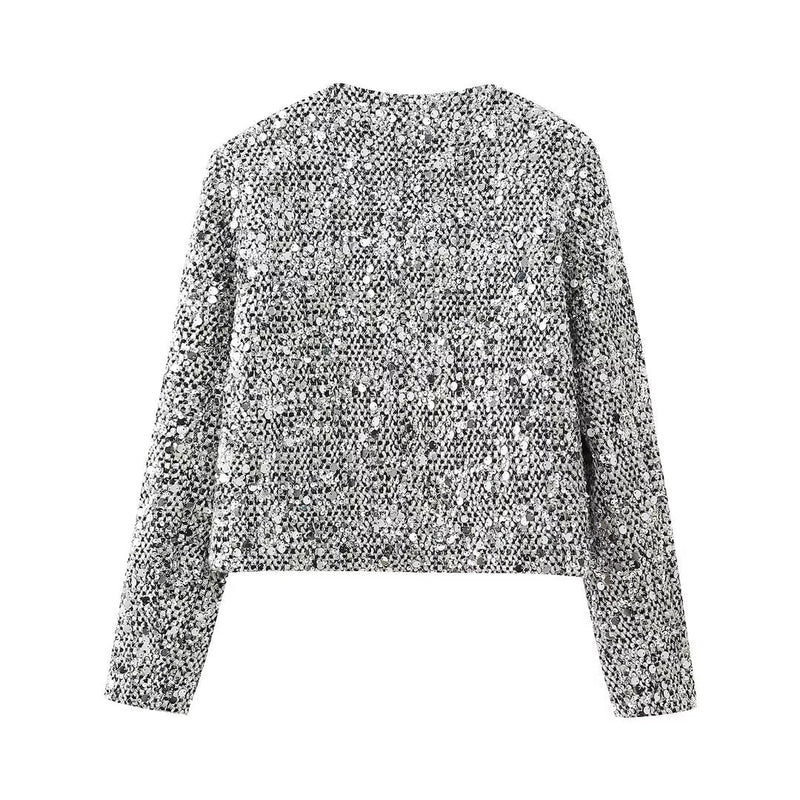 Well Tailored Garment with a Graceful Silhouette