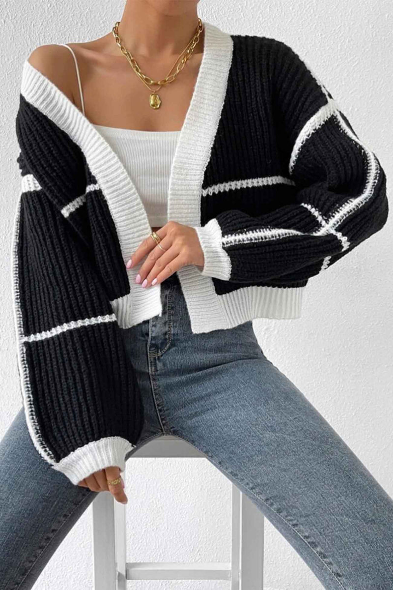 Well Tailored Cardigan with a Graceful Silhouette