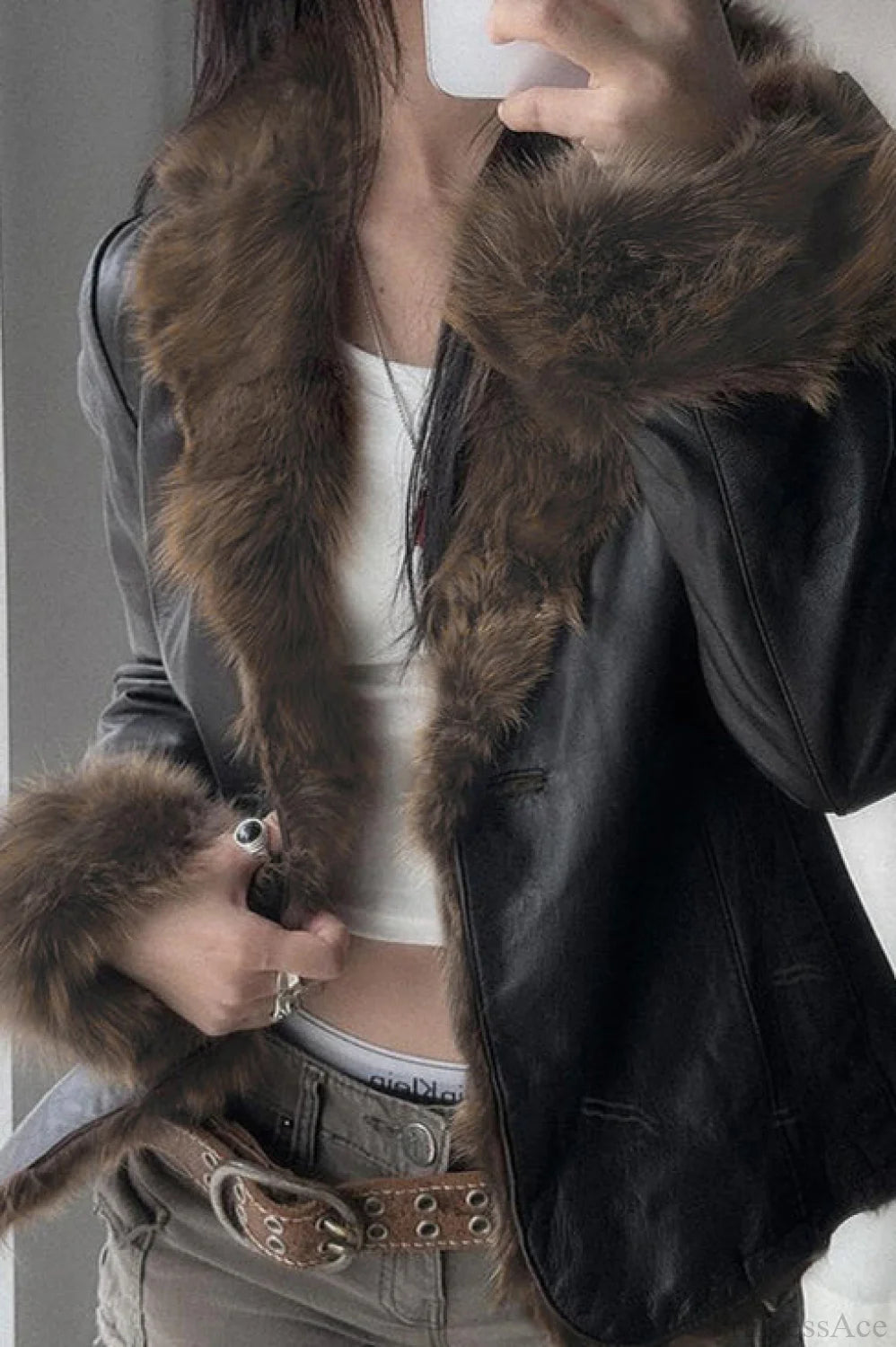 Effortlessly Elegant Coat with a Timeless Design