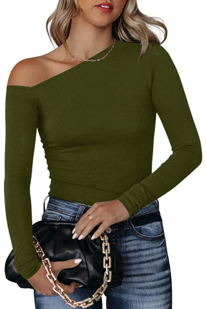 Classic Vintage Top with a Flattering Fit