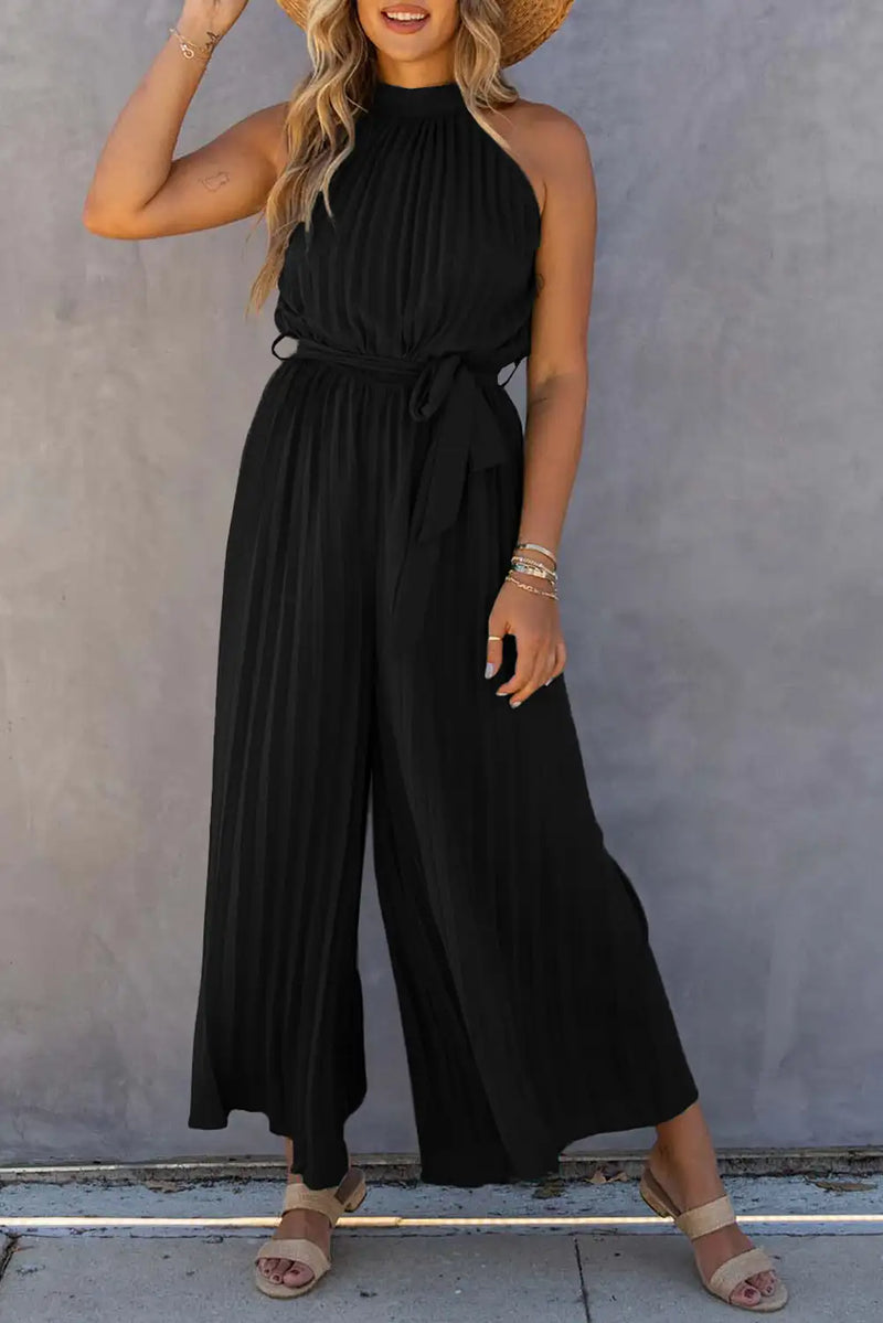 Sophisticated Garment with a Clean Classic Look