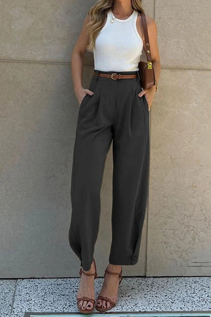 Classic Vintage Pants with a Flattering Fit