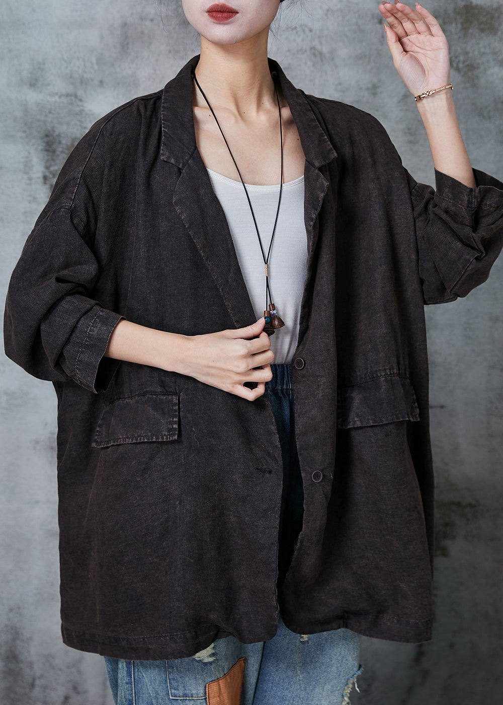 Effortlessly Elegant Jacket with a Timeless Design