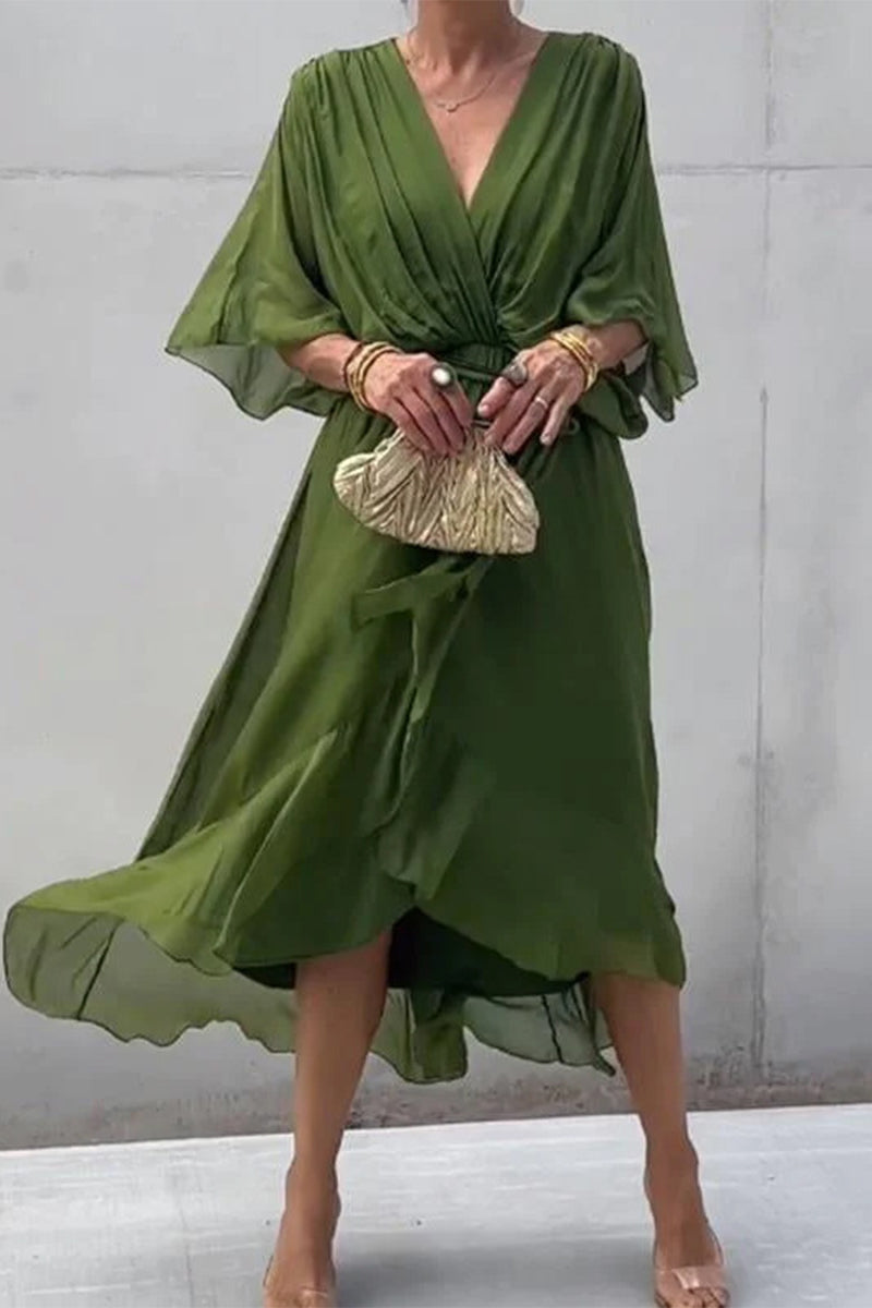Gracefully Styled Dress for Any Occasion