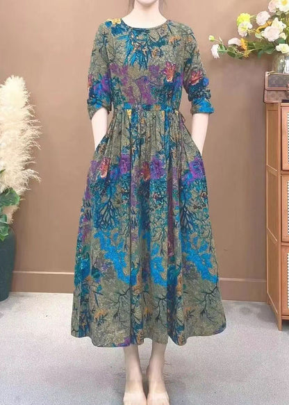 A Vintage Style Dress with Delicate Timeless Details
