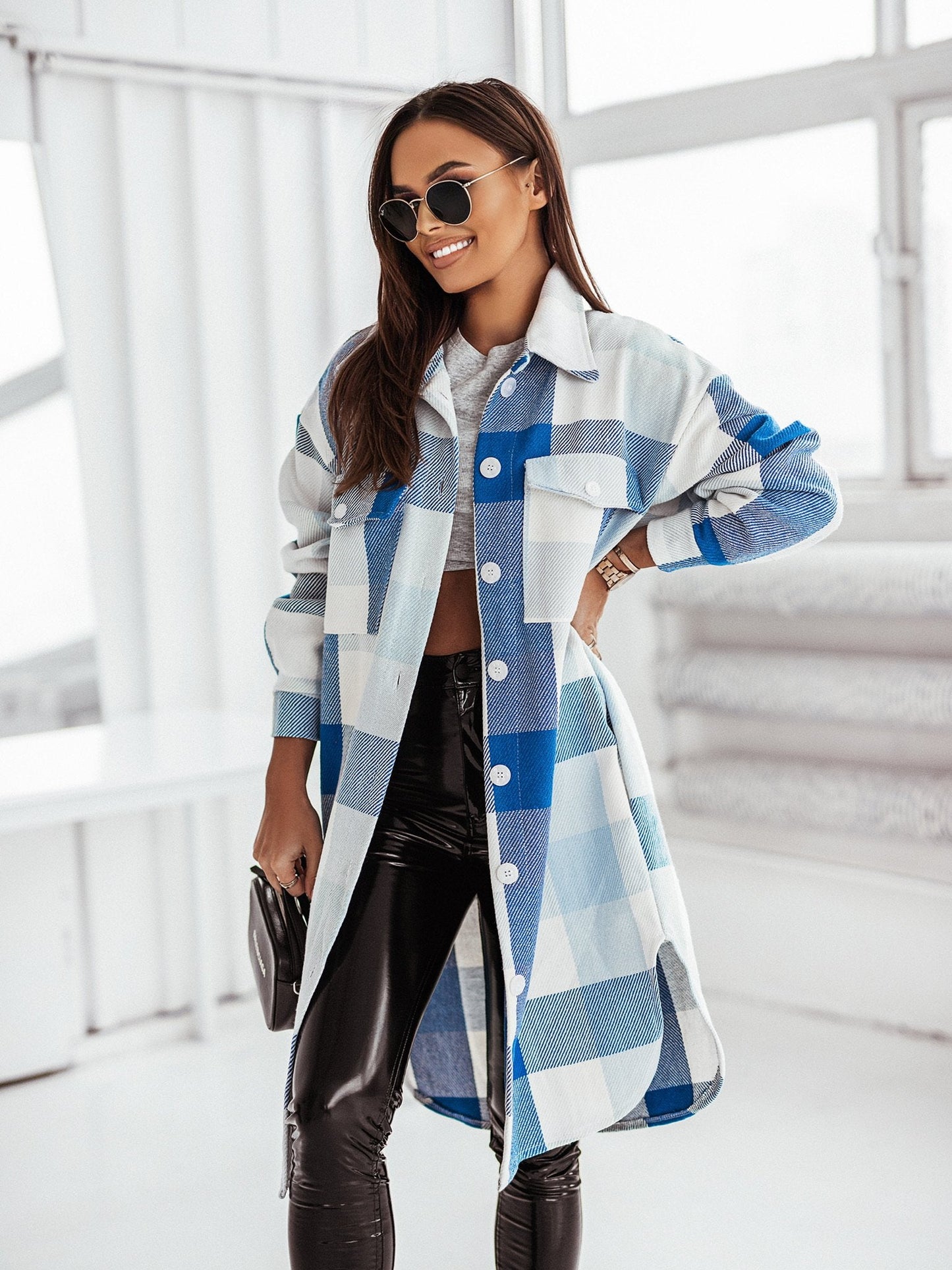 Effortlessly Elegant Coat with a Timeless Design