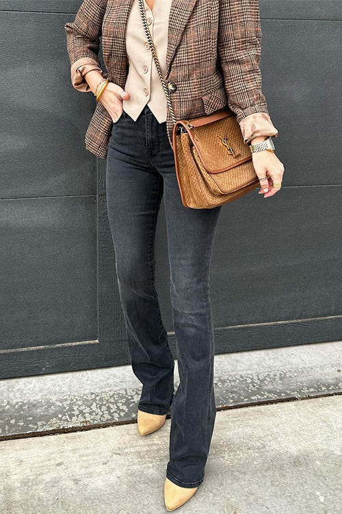 Effortlessly Elegant Pants with a Timeless Design