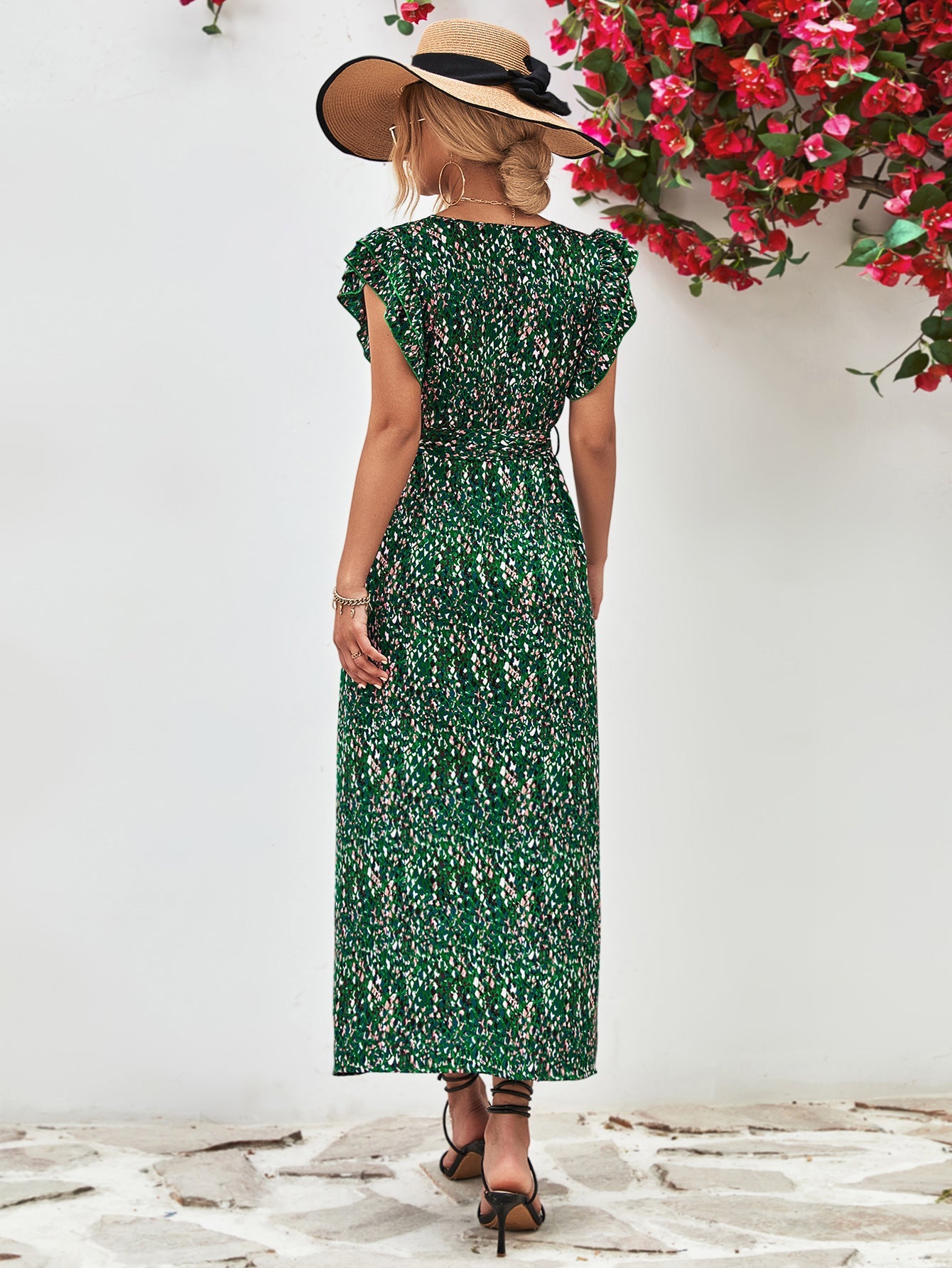 Classic Vintage & Enduringly Stylish Dress