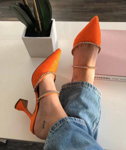 Classic Vintage Heels with a Flattering Fit