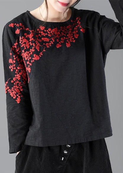 Well Tailored T-Shirt with a Graceful Silhouette