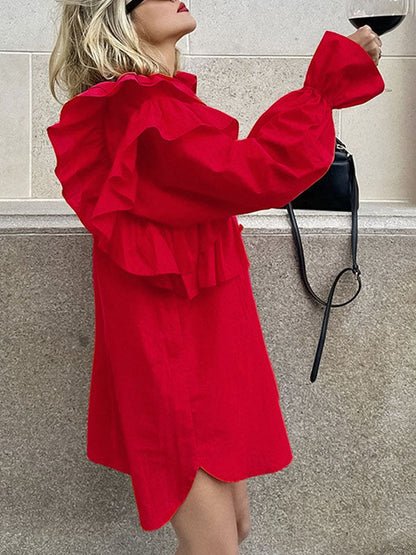 Well Tailored Dress with a Graceful Silhouette