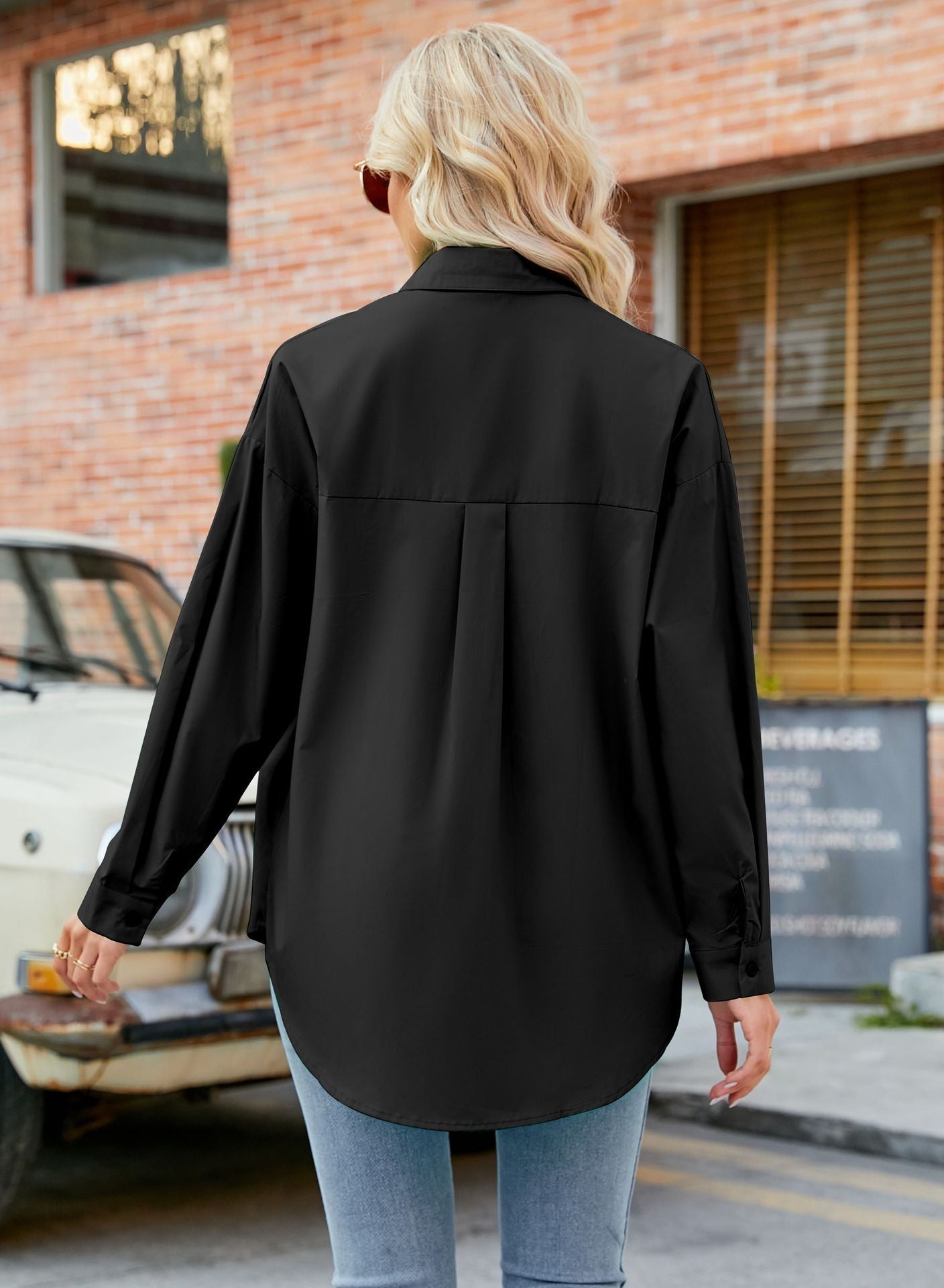 Elegantly Styled Cardigan for Everyday Wear
