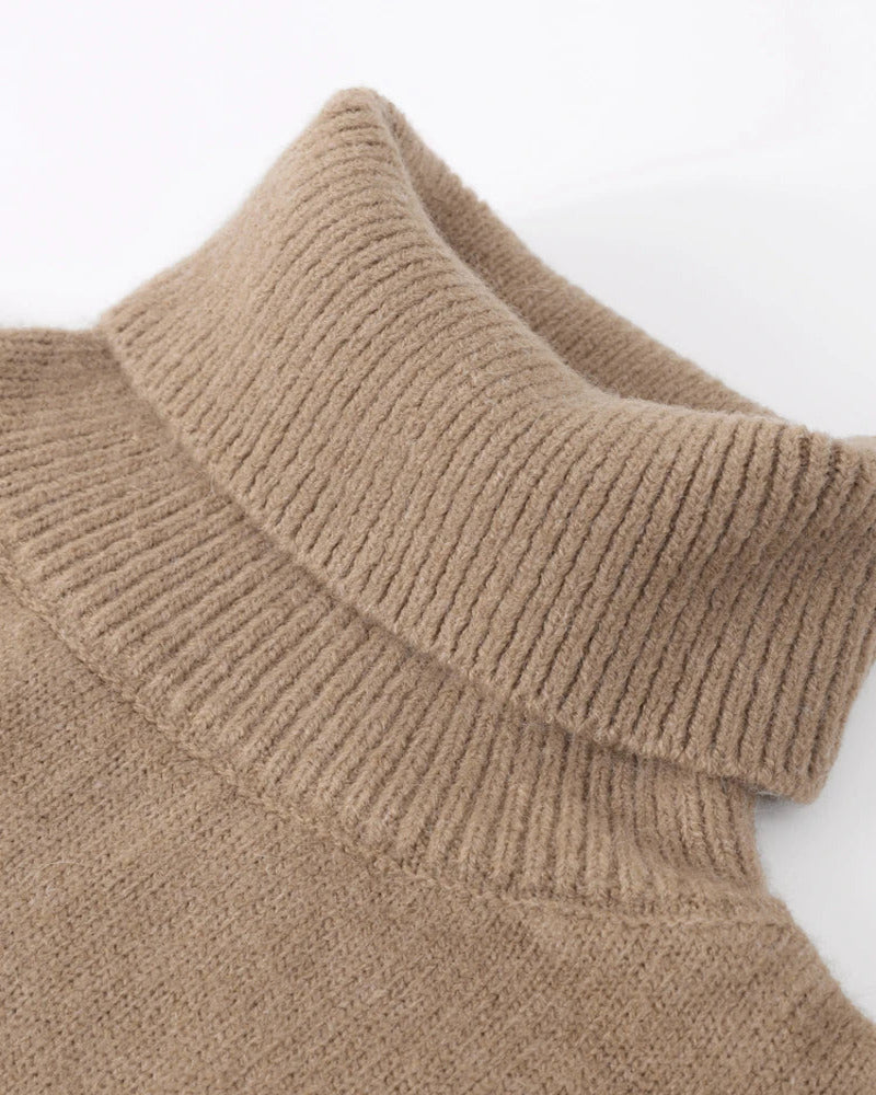 Well Tailored Sweater with a Graceful Silhouette