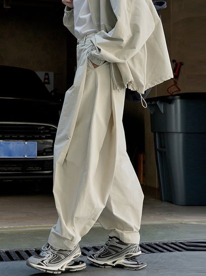 Well Tailored Pants with a Graceful Silhouette