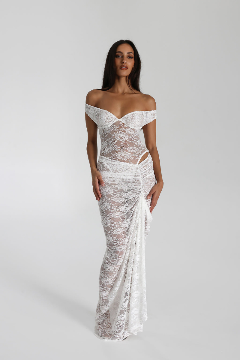 Gracefully Styled Garment for Any Occasion