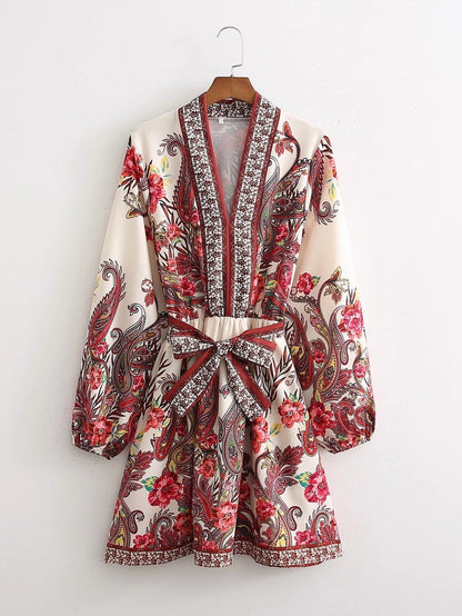 Classic Vintage & Enduringly Stylish Dress