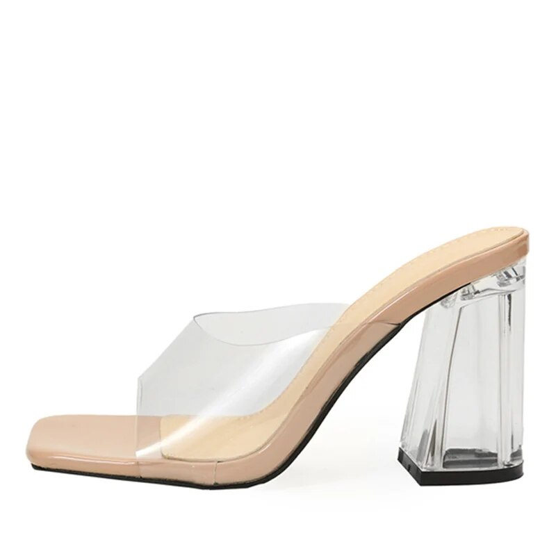 Polished Heels with an Effortless Classic Look