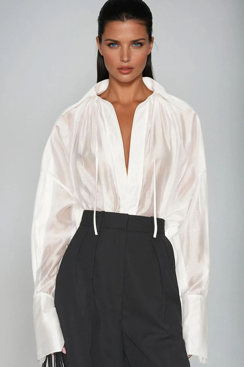 Effortlessly Elegant Shirt with a Timeless Design