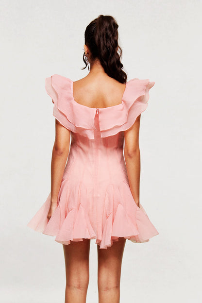 Beautifully Crafted Dress in a Classic Style