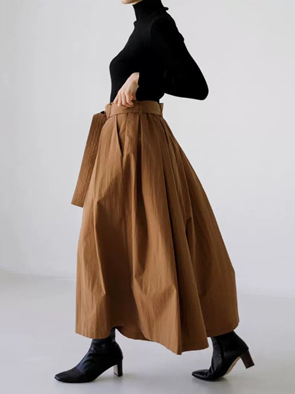 Effortlessly Elegant Pants with a Timeless Design