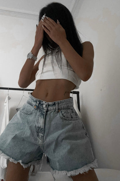 Sophisticated Garment with a Clean Classic Look