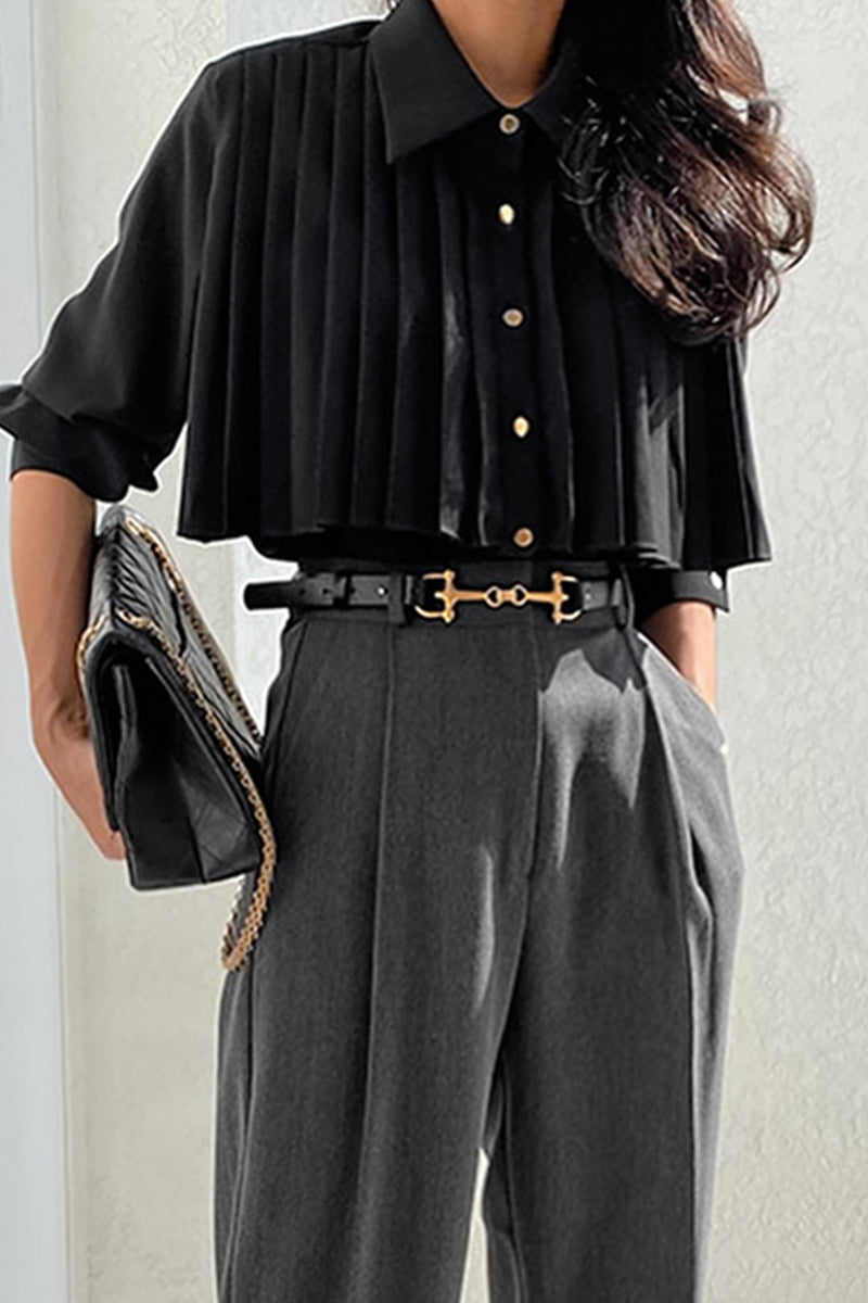 Classic Vintage Blouse with a Flattering Fit