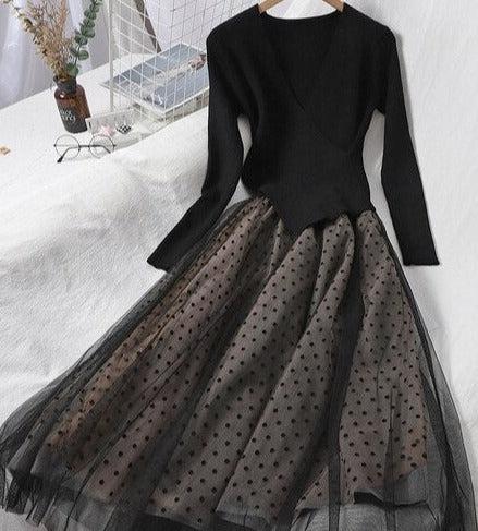 Effortlessly Elegant Garment with a Timeless Design