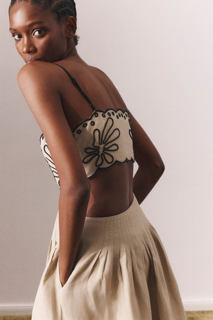 Beautifully Crafted Dress in a Classic Style