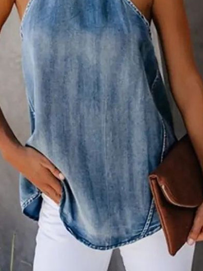 Well Tailored Top with a Graceful Silhouette