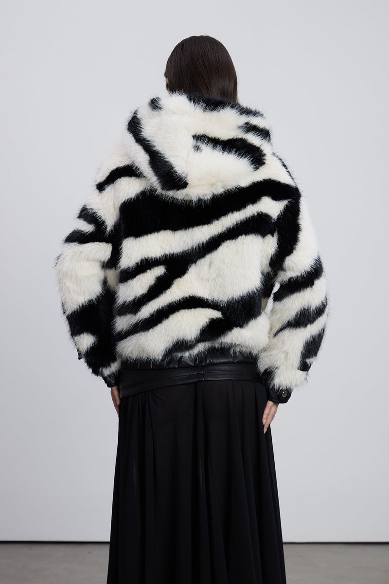 Classic Vintage Jacket with a Flattering Fit