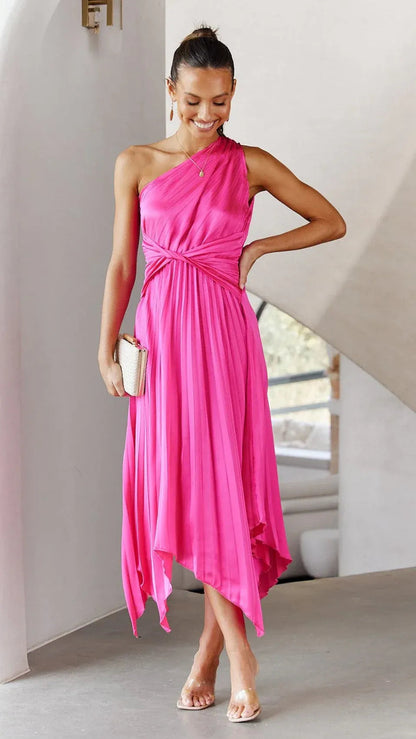 Sophisticated Garment with a Clean Classic Look