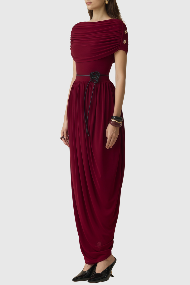 Beautifully Crafted Dress in a Classic Style