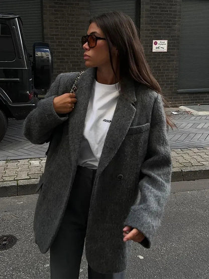 Classic Vintage & Enduringly Stylish Coat
